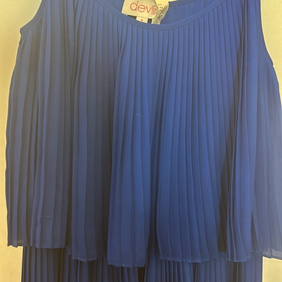 Devlin Dress - Picture 2 of 11